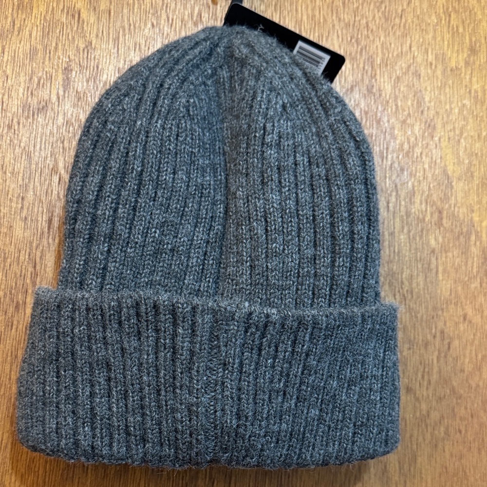 Gray Ribbed Knit Beanie - Men - Picture 3 of 3